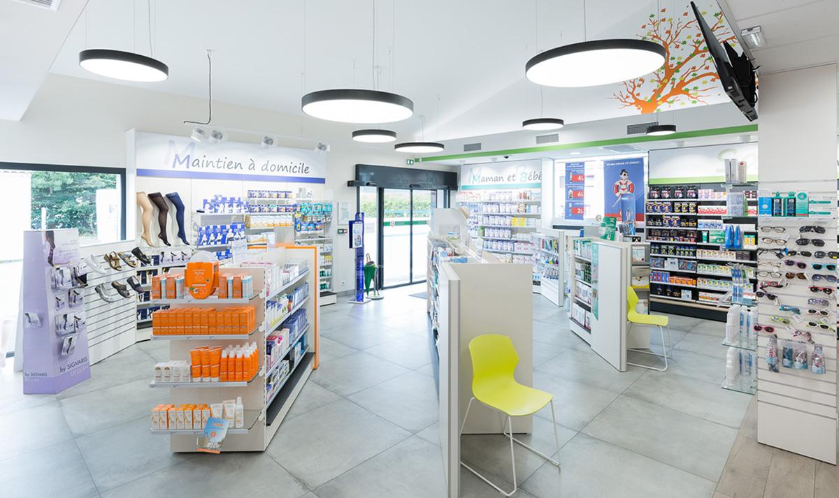 rénovation_de_pharmacies_gondole_attente_design_pharmacie_de_Venansault_VBauza_MEDIA6_PHARMACIE